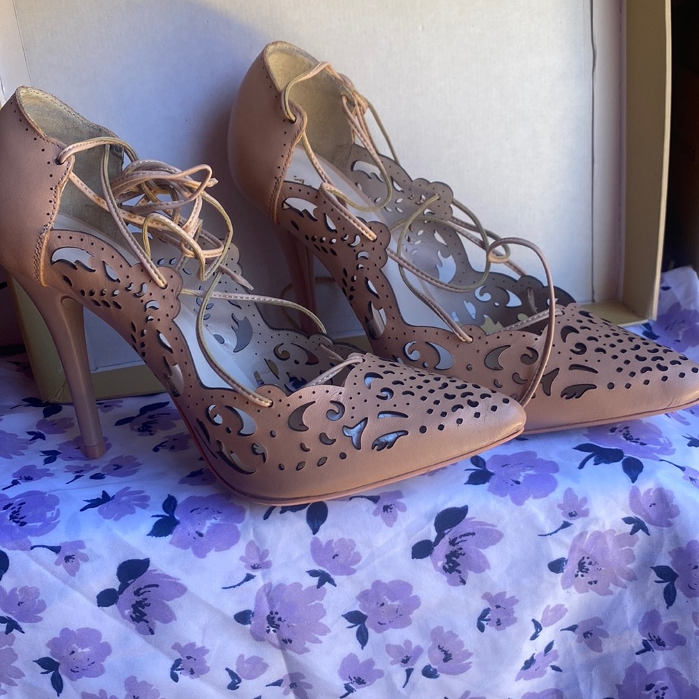 Brand New Leather Womens Andrea heels